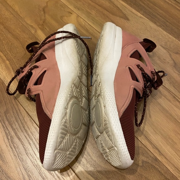 Reebok Sneakers - Picture 2 of 5